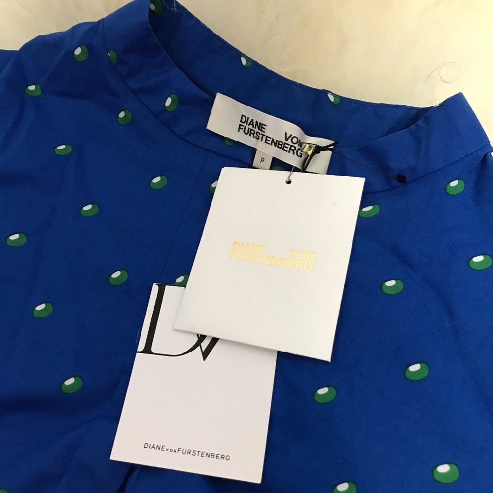 DIANE VON FURSTENBERG Long Sleeve Button-Up Shirt - Picture 3 of 6